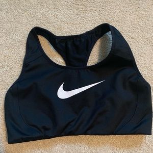 Nike Dri-Fit Swoosh Sports Bra